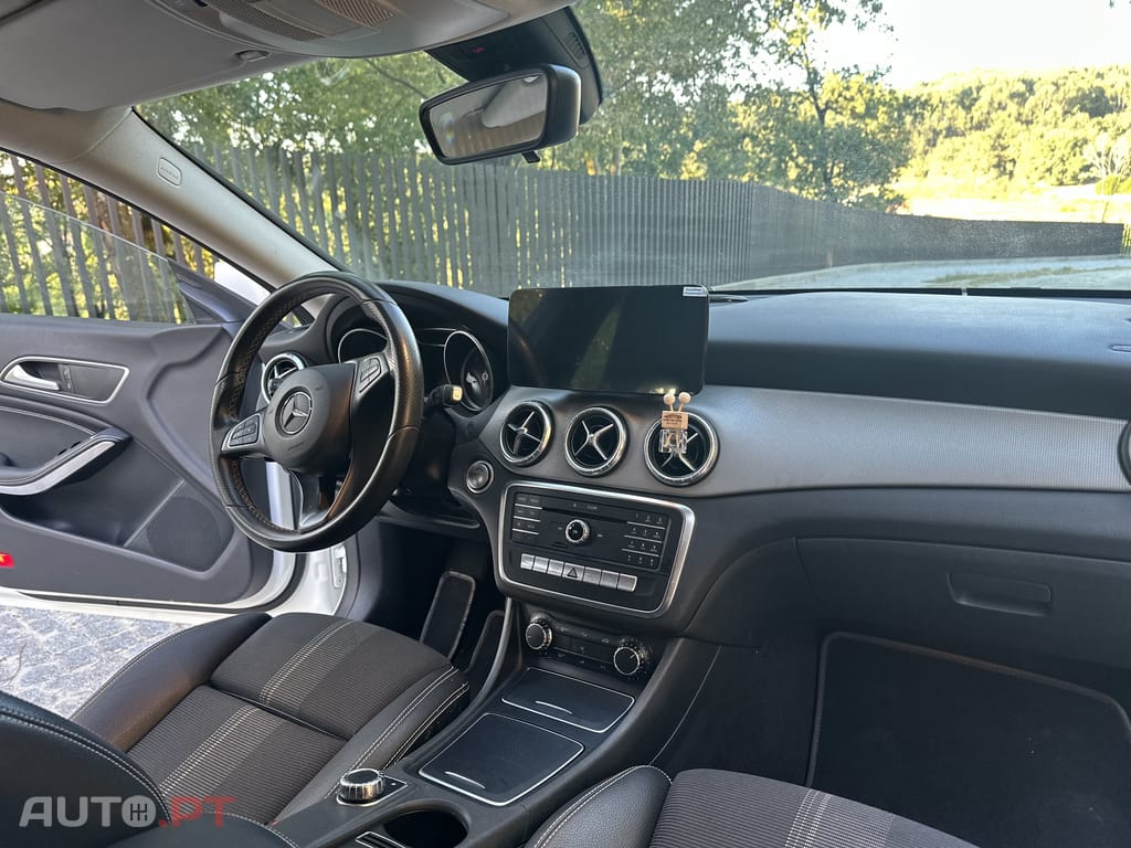 Mercedes-Benz CLA 200 d