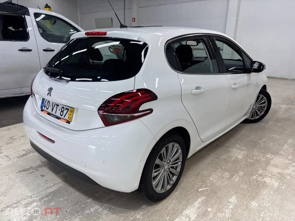 Peugeot 208 1.2 PureTech Allure