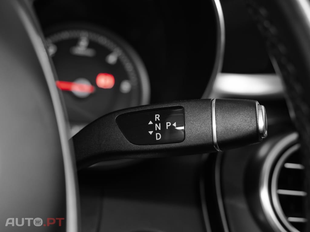 Mercedes-Benz C 220 d Station 9G-TRONIC AMG Line