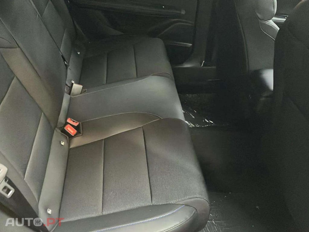 MG MG4 64 kWh Luxury