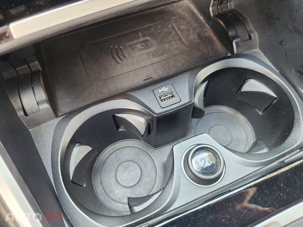 BMW 330 e Line Sport Auto