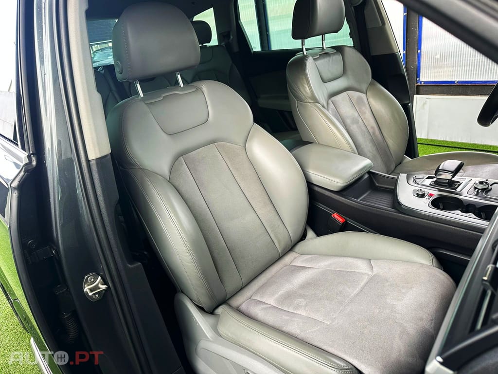 Audi Q7 quattro