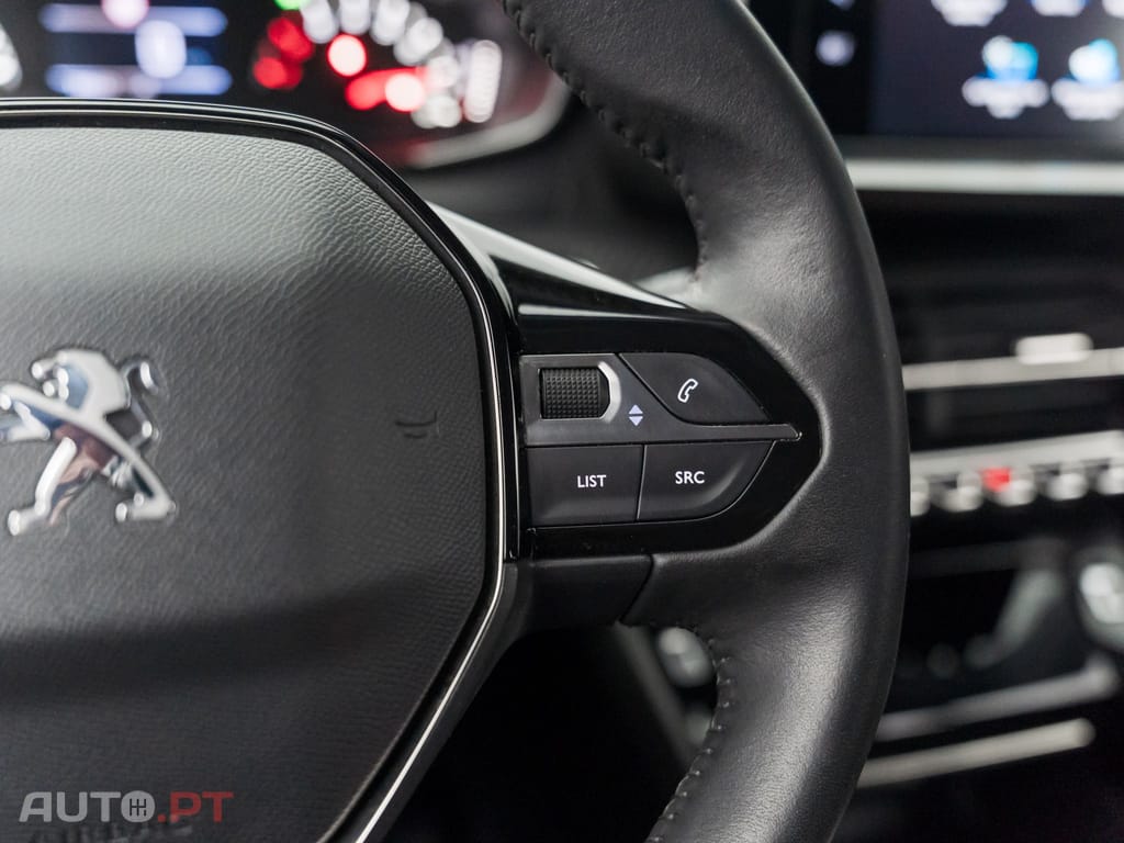 Peugeot 2008 1.5 BlueHDi Allure