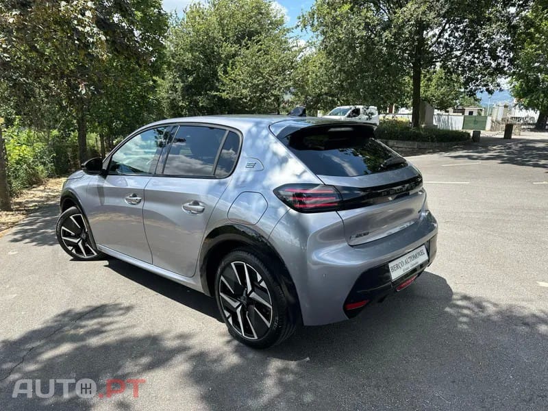 Peugeot E-208 50 kWh GT Pack