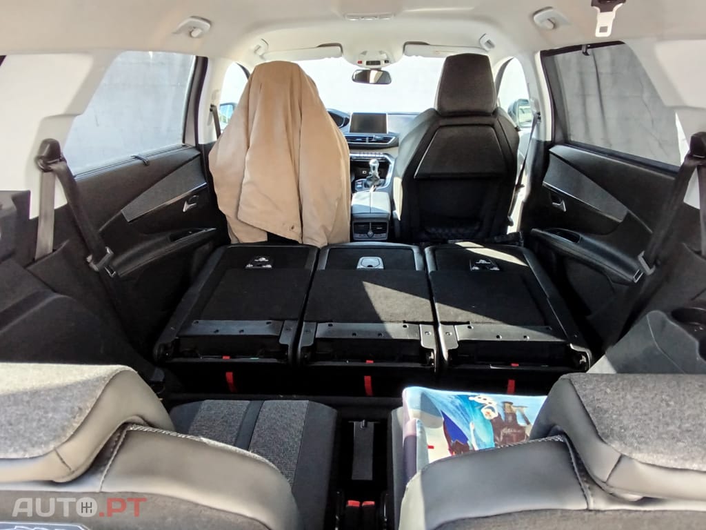 Peugeot 5008 Allure 1.6 BlueHDI 120Cv