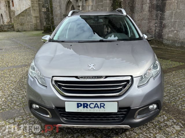 Peugeot 2008 1.2 PURETECH STYLE