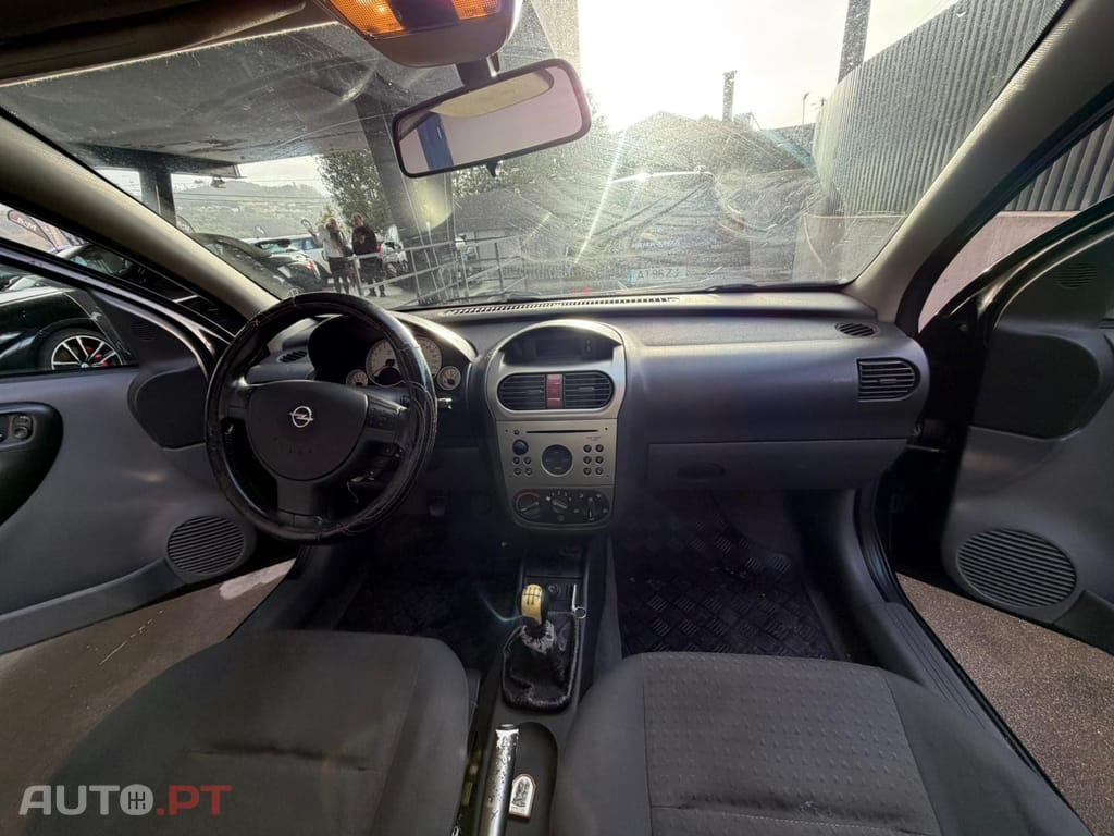 Opel Corsa 1.2 16V Sport
