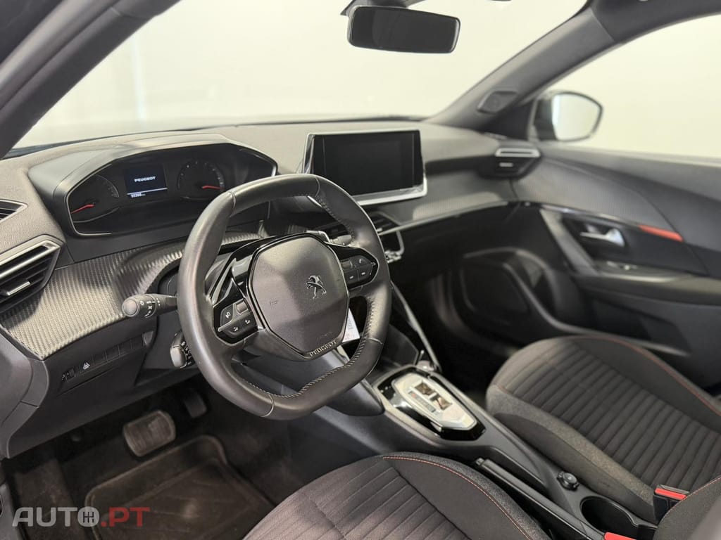 Peugeot 2008 1.5 BlueHDi Active Pack EAT8