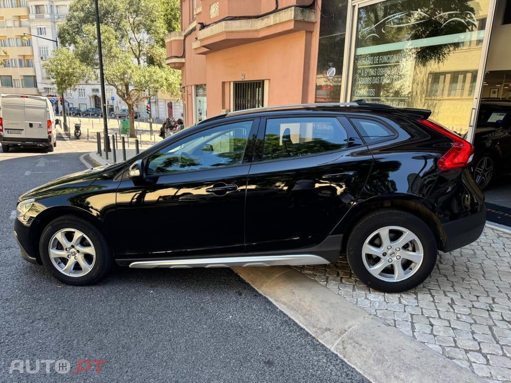 Volvo V40 Cross Country 2.0 D2 Momentum
