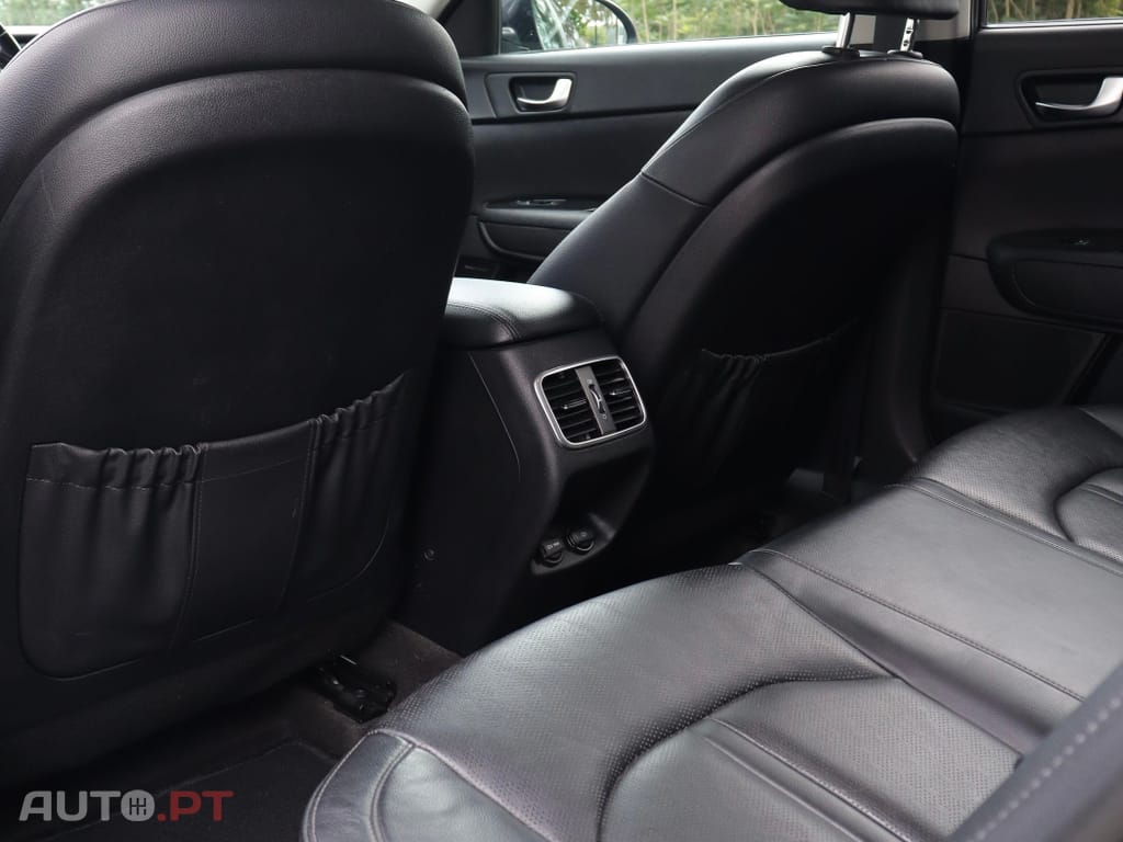 Kia Optima 2.0 CVVT PHEV
