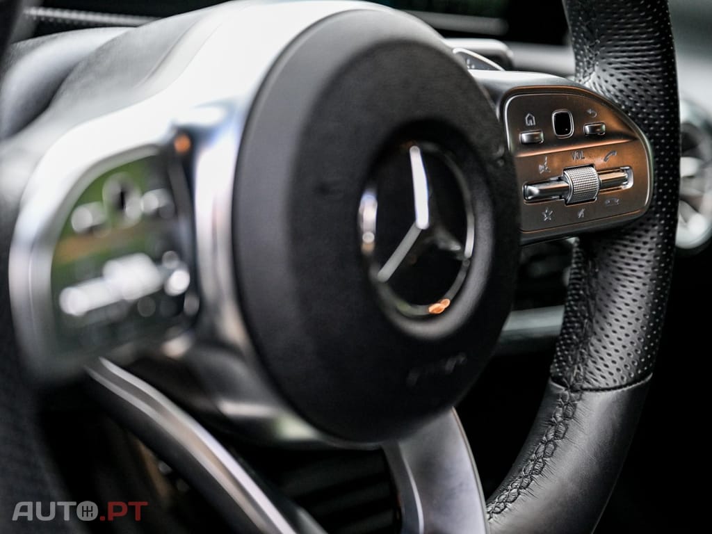Mercedes-Benz CLA 250 e AMG Line
