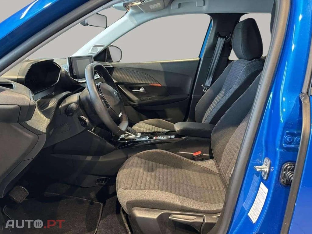 Peugeot E-2008 Active 