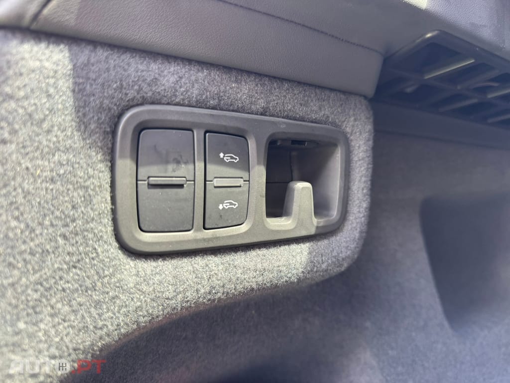 Lamborghini Urus 4.0 V8