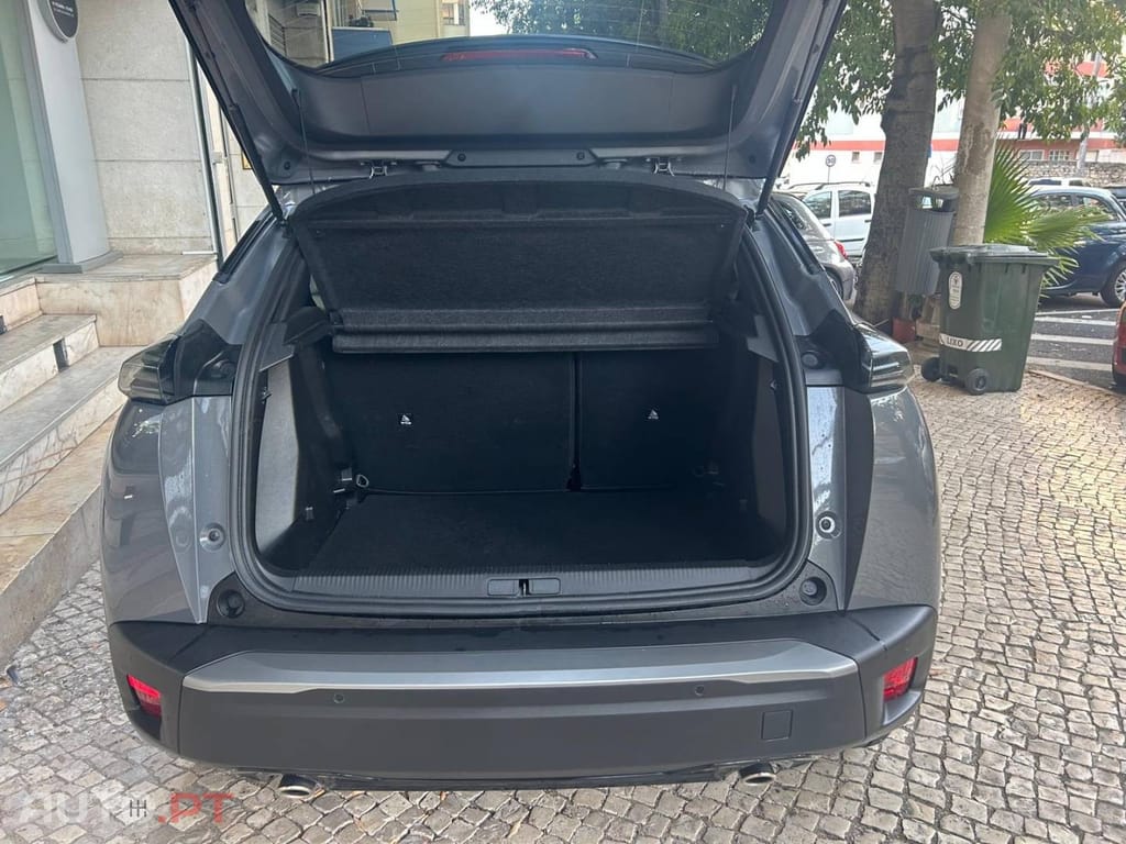 Peugeot 2008 1.2 Hybrid Allure e-DCS6