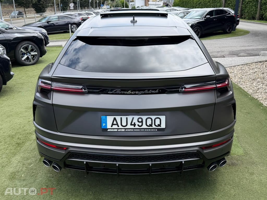 Lamborghini Urus 4.0 V8
