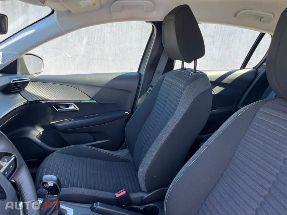 Peugeot 208 1.2 PureTech Like
