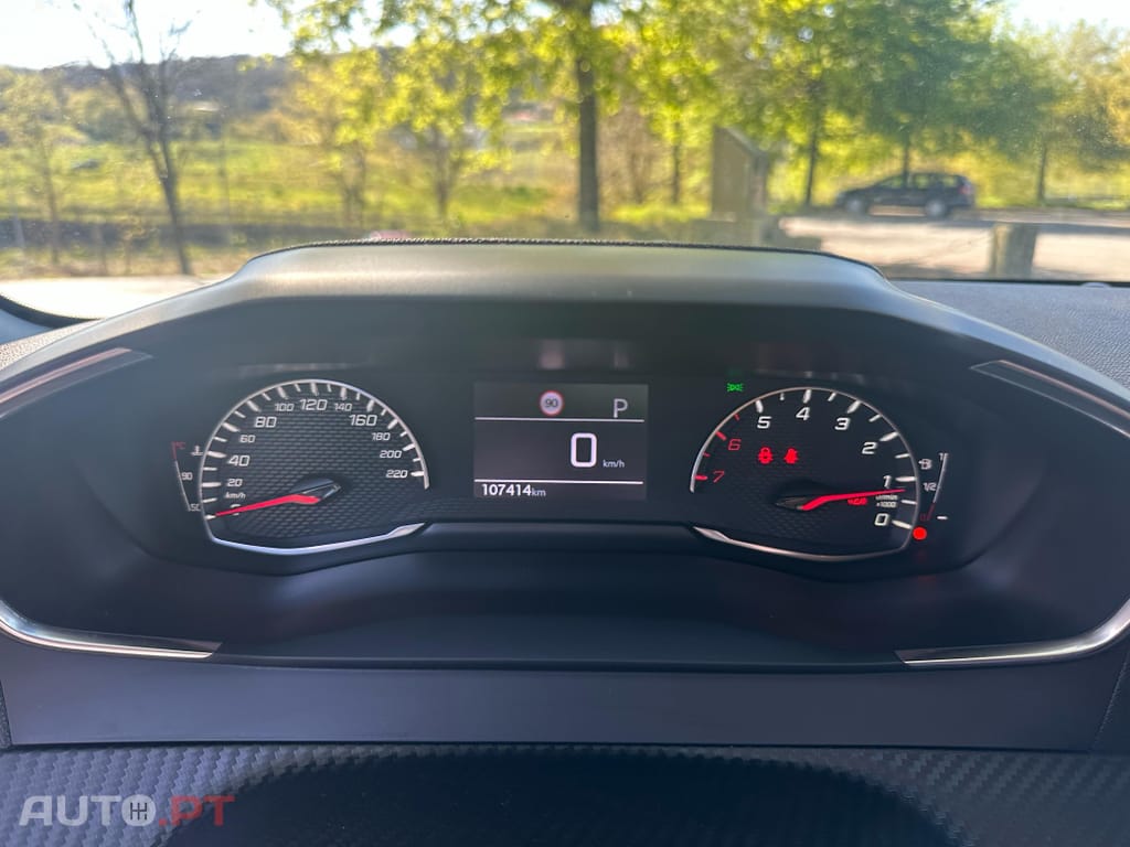 Peugeot 208 1.2 PureTech Allure Pack EAT8