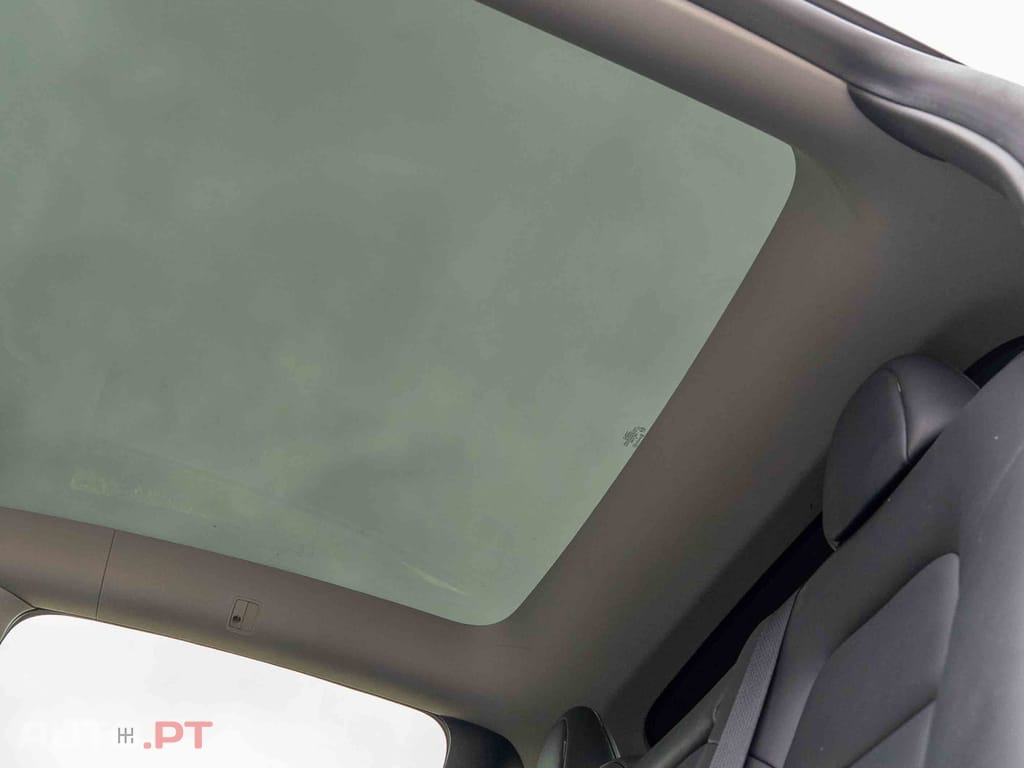 Tesla Model Y Long Range Dual Motor AWD
