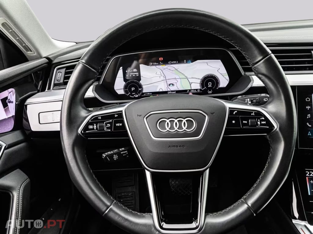 Audi E-Tron 55 S LINE BLACK I.V.A DEDUTIVEL 