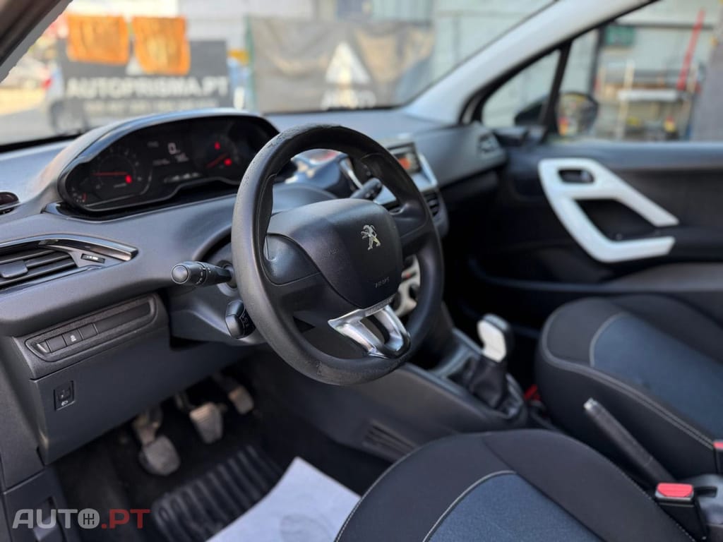 Peugeot 208 1.4 HDi