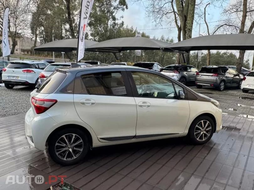 Toyota Yaris 1.0 VVT-i 20 Anos