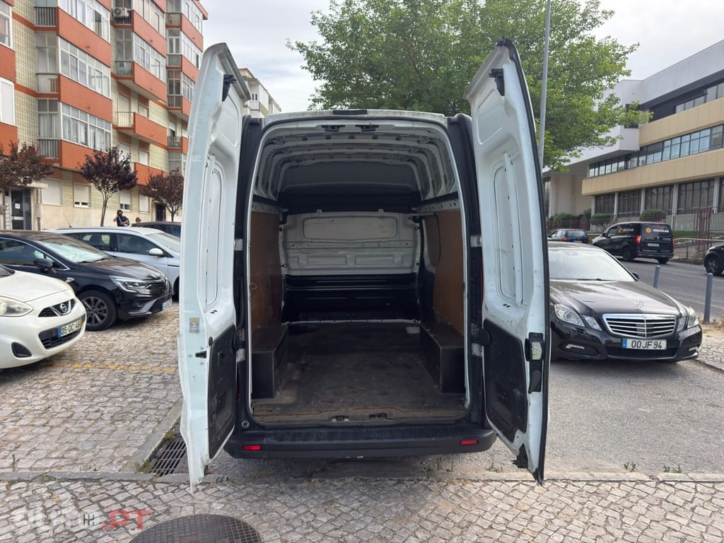 Renault Trafic 2.0 dCi L2H2 1.2T115