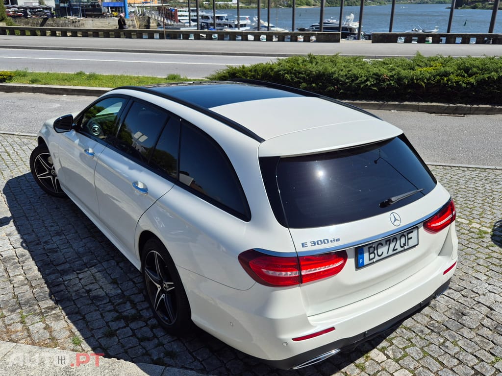 Mercedes-Benz E 300 AMG Line