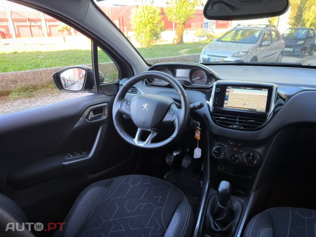 Peugeot 2008 1.6 BlueHDi Style