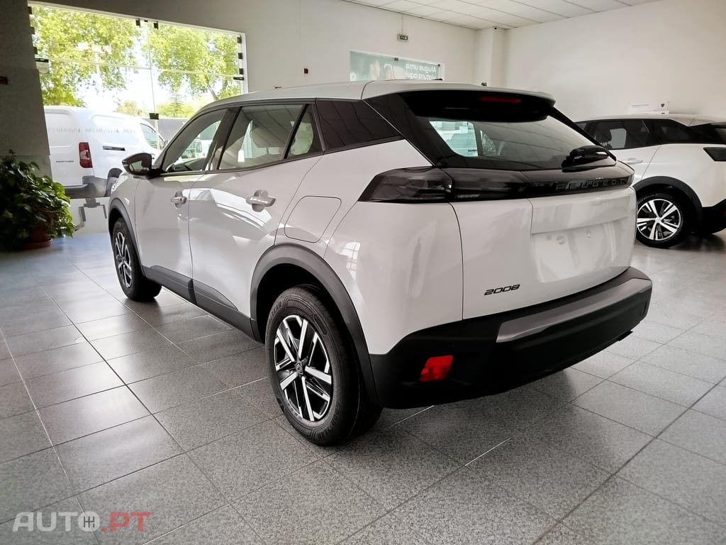 Peugeot 2008 STYLE 1.2 Puretech 100cv