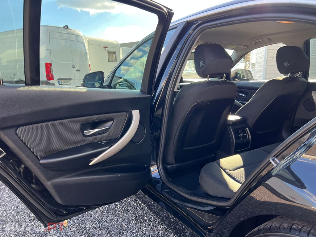 BMW 320 d Line Sport Auto