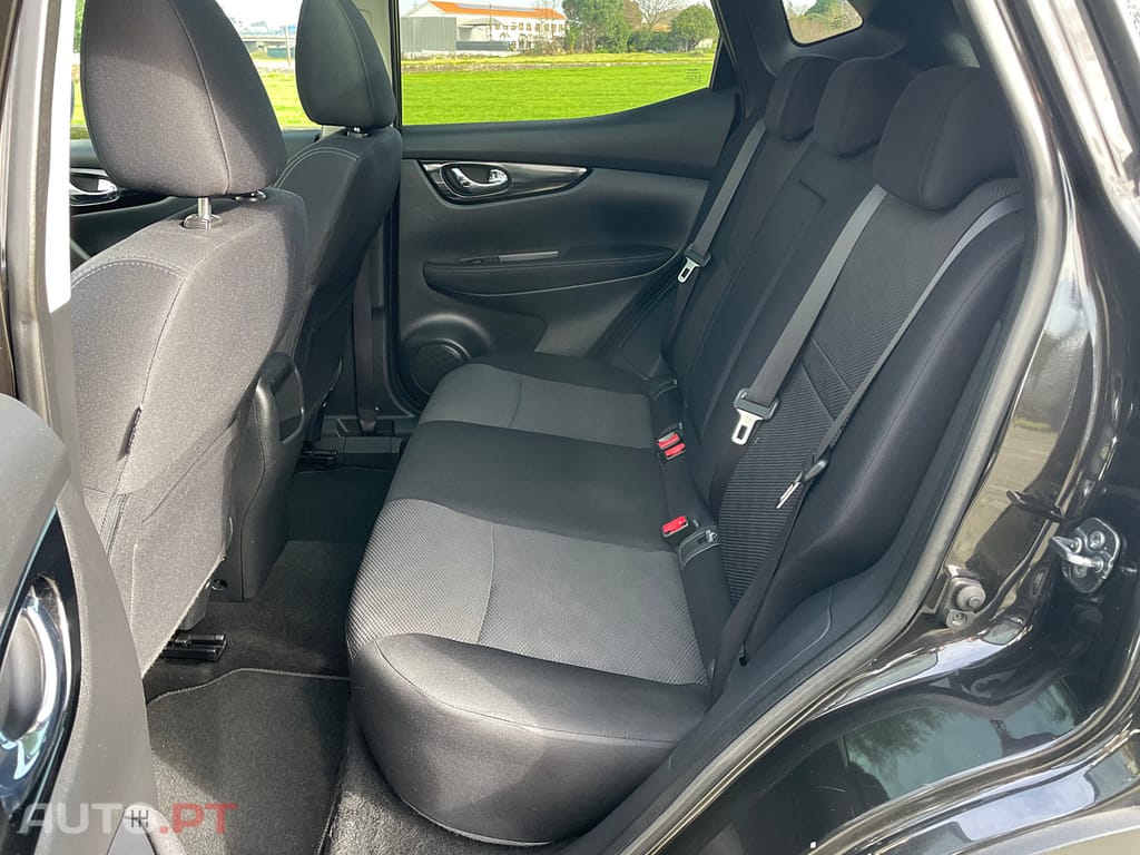 Nissan Qashqai 1.5 dCi N-Connecta 18