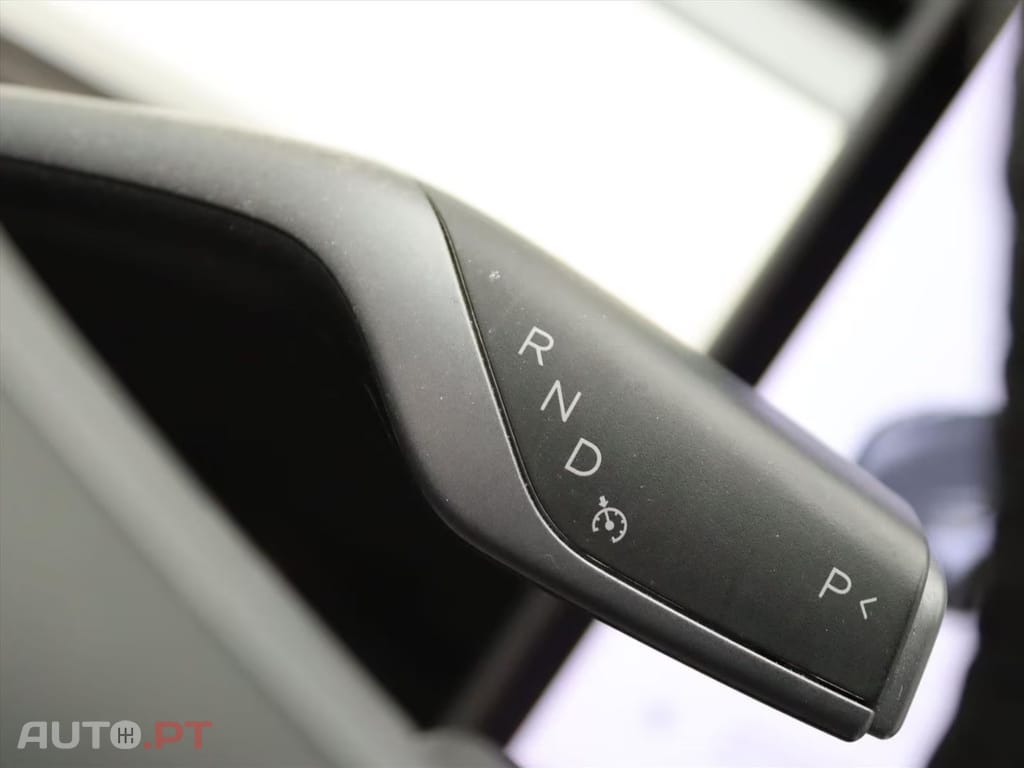 Tesla Model 3 Long-Range AWD I.V.A DEDUTÍVEL