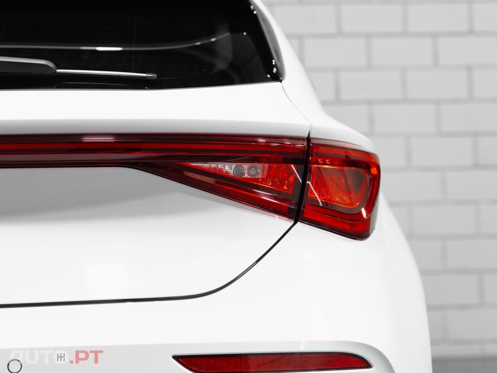 Cupra Leon 1.4 e-Hybrid VZ DSG