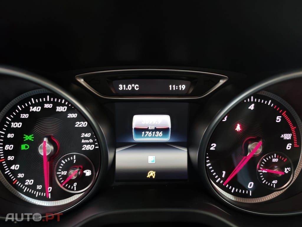 Mercedes-Benz CLA 180 d Urban