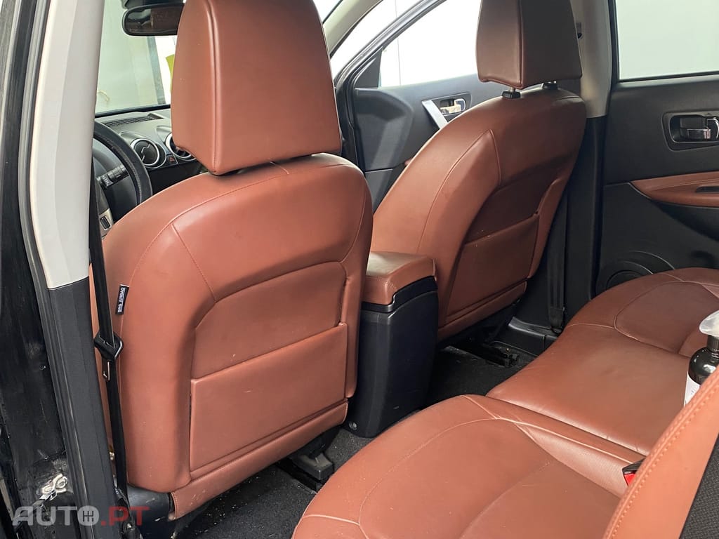 Nissan Qashqai +2 Suv