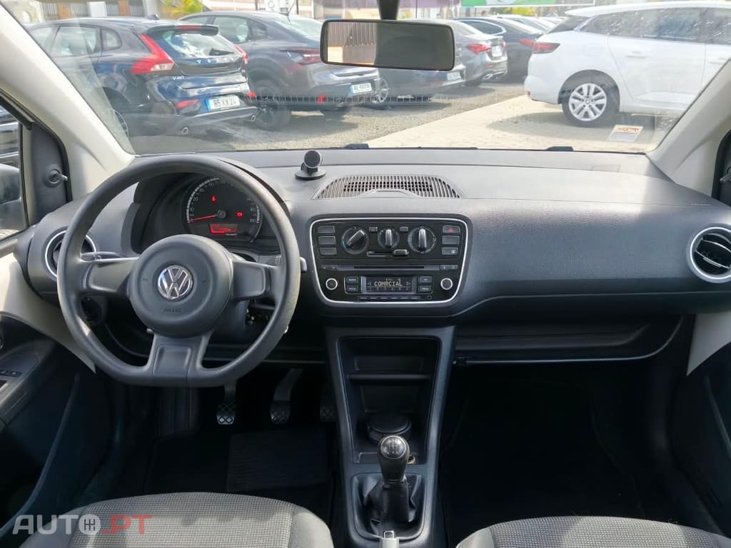 Volkswagen Up! 1.0 Take