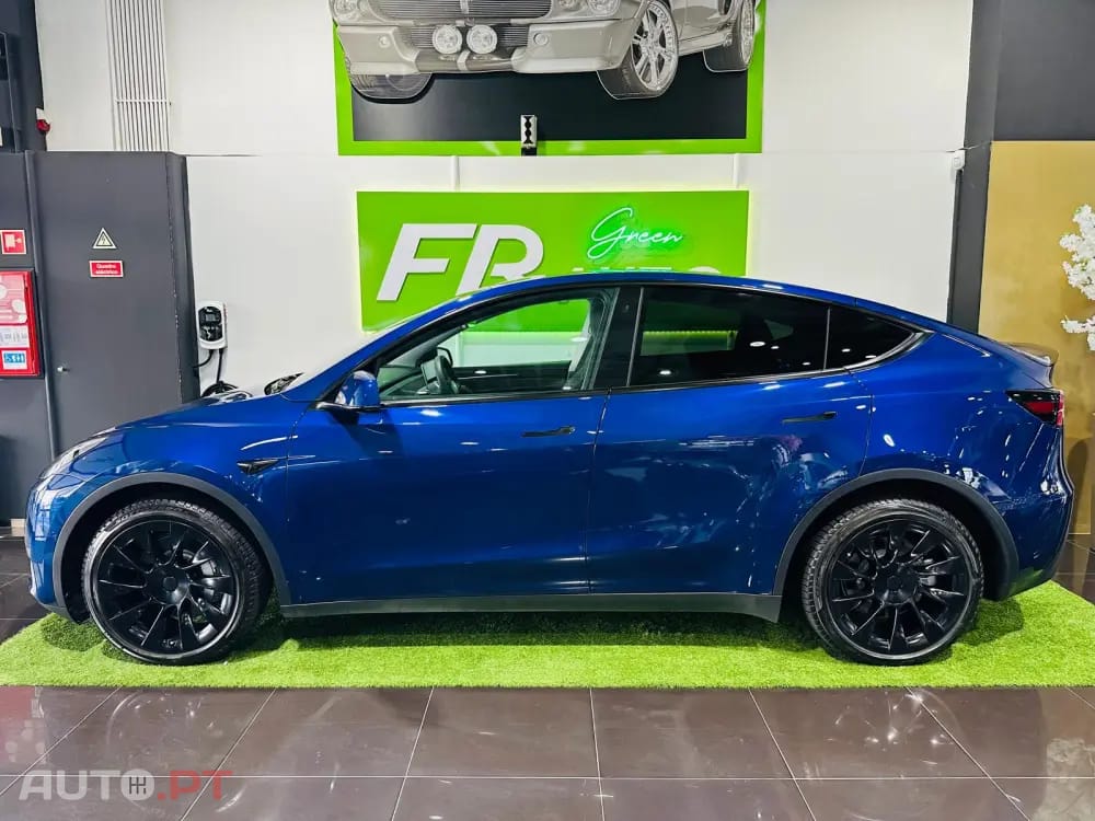 Tesla Model Y Long Range Dual Motor AWD
