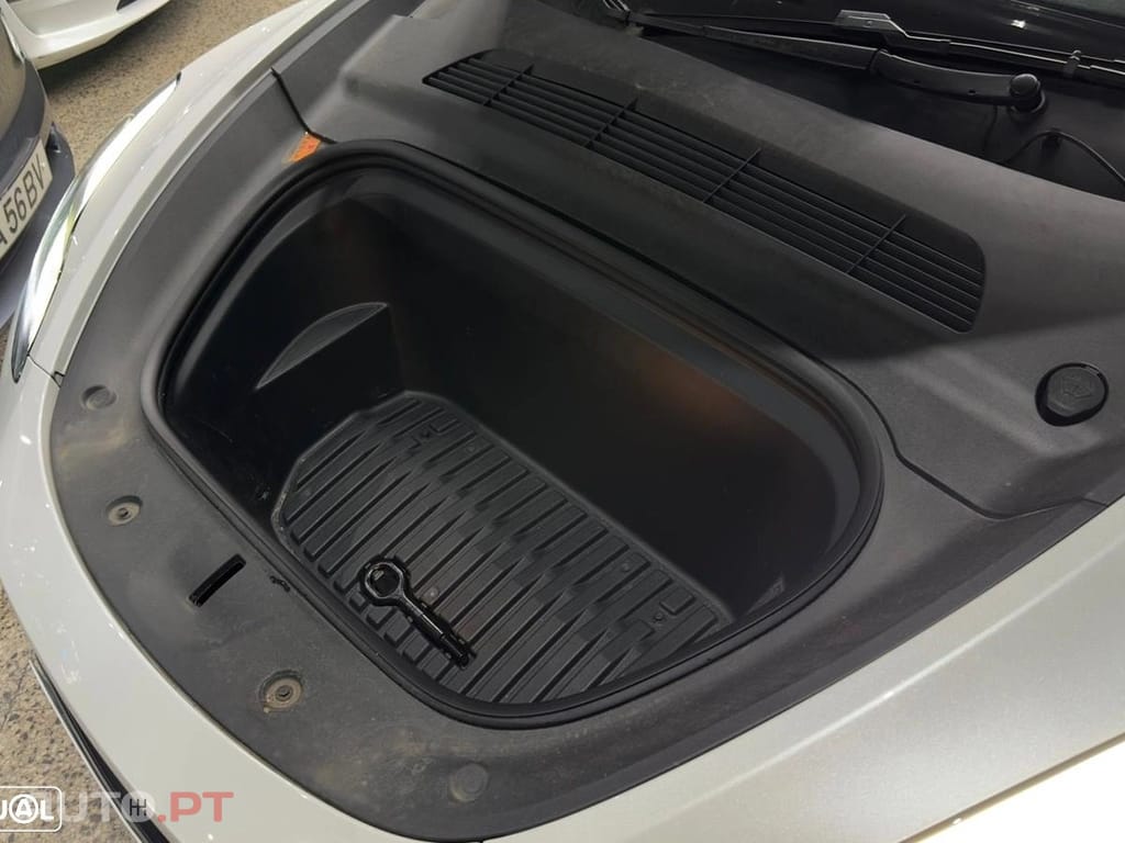 Tesla Model Y Performance Tração Integral