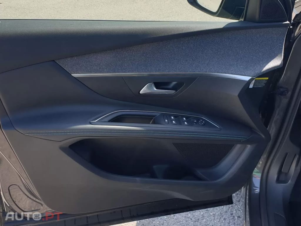 Peugeot 3008 1.6 Hybrid Allure Pack e-EAT8