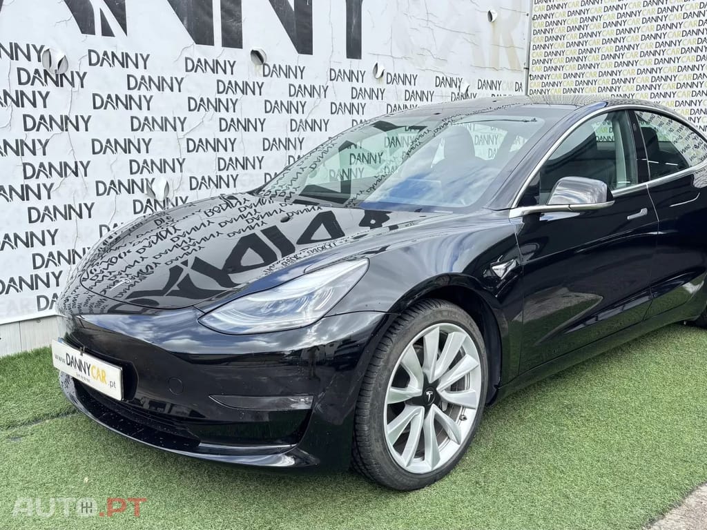 Tesla Model 3 Long Range RWD