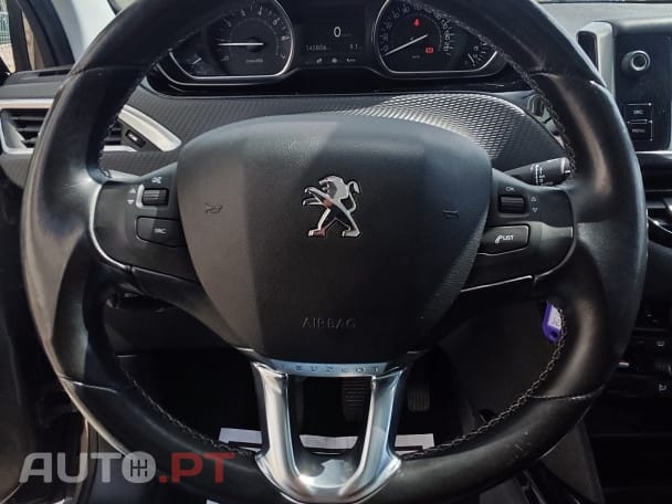 Peugeot 2008 1.2eTHP Allure