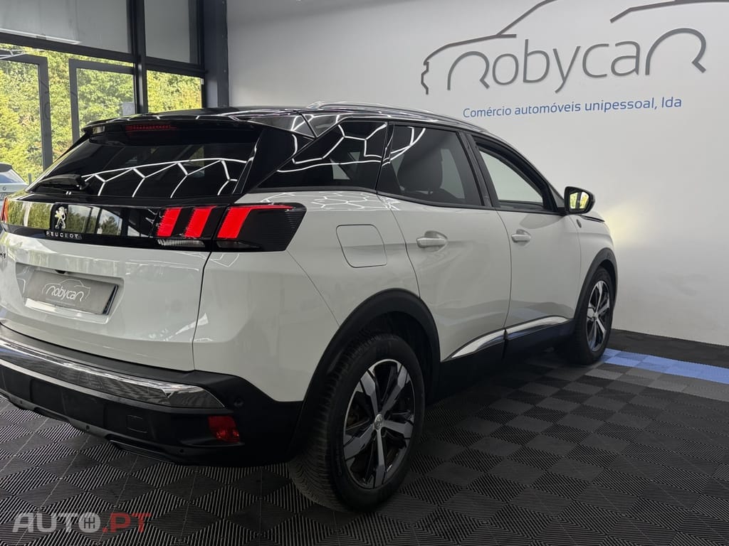 Peugeot 3008 1.2 PureTech Allure Grip Control EAT6