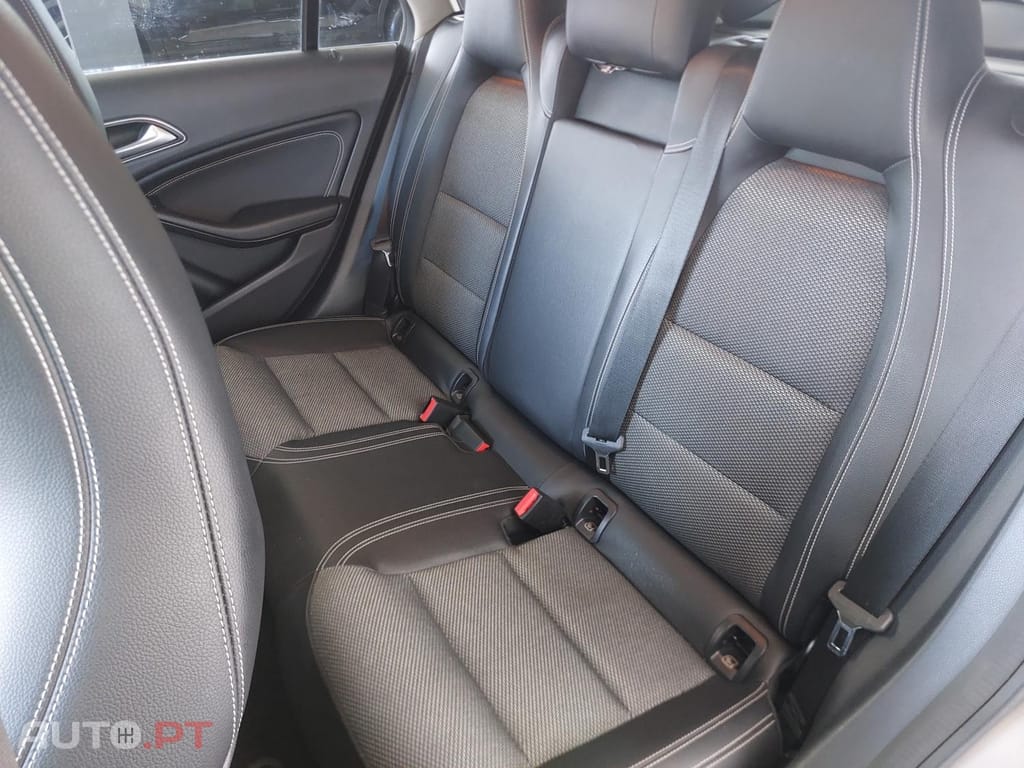 Mercedes-Benz CLA 180 d Shooting Brake