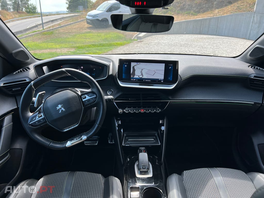 Peugeot 208 1.2 PureTech GT Line EAT8
