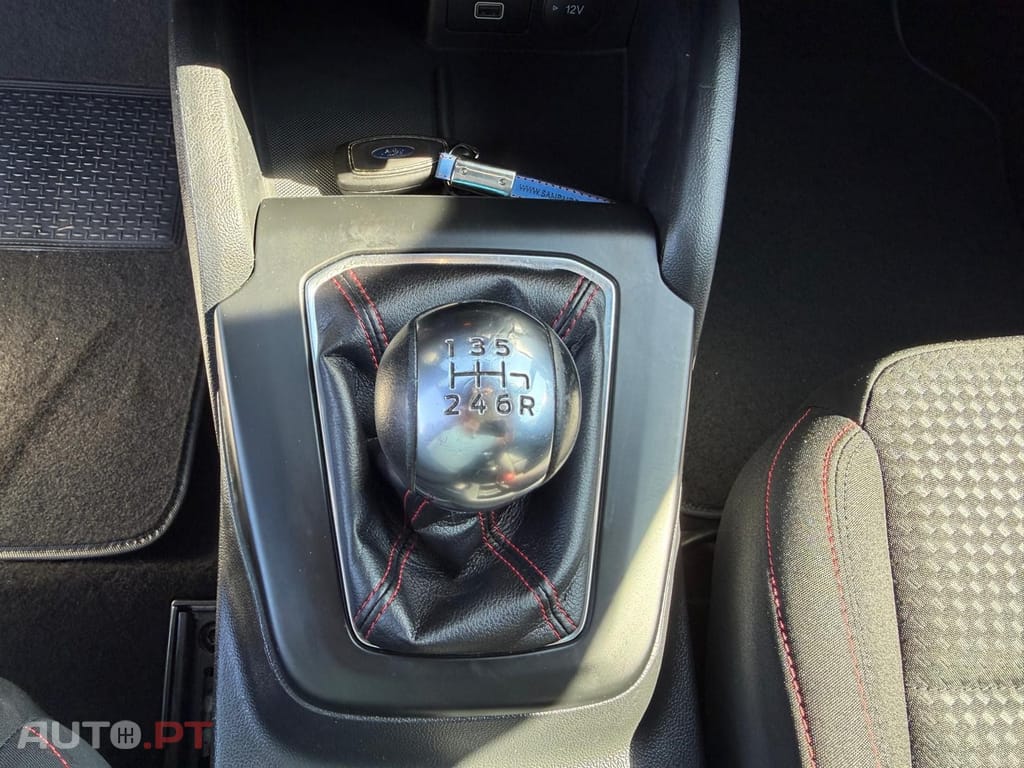 Ford Focus SW 1.0 EcoBoost MHEV ST-Line