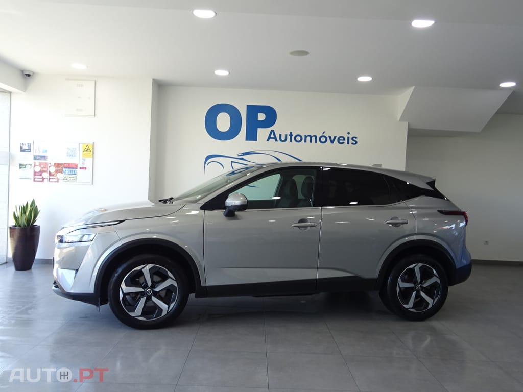 Nissan Qashqai 1.3 DIG-T N-Connecta Led Xtronic