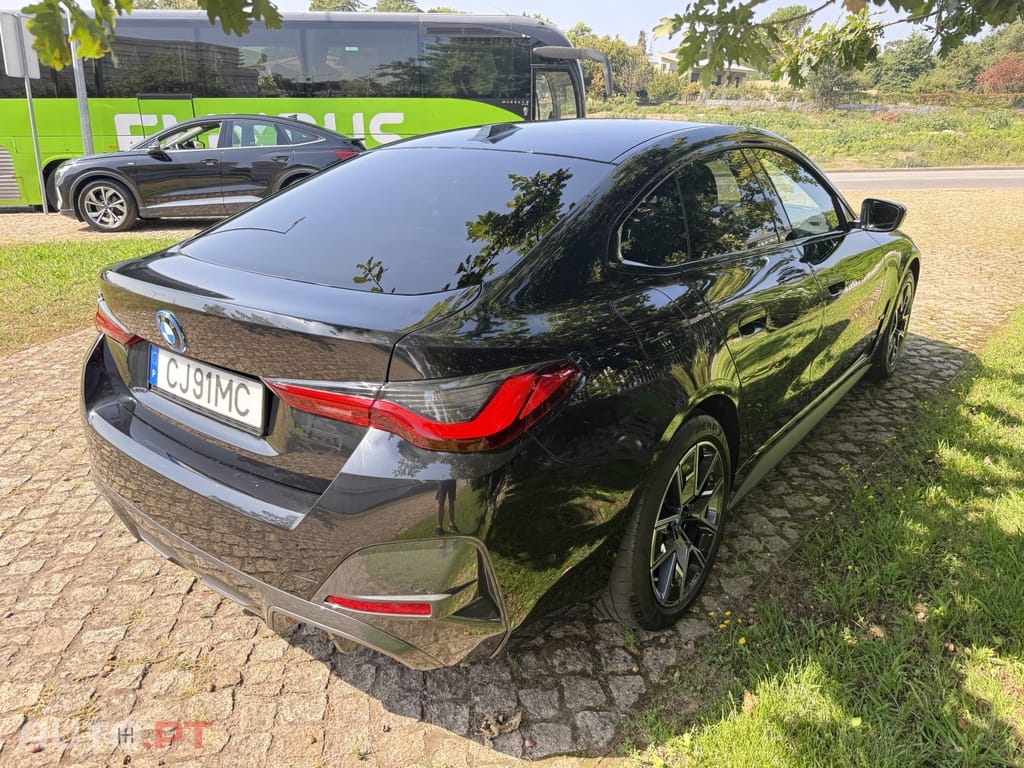 BMW i4 eDrive35 Pack Desportivo M