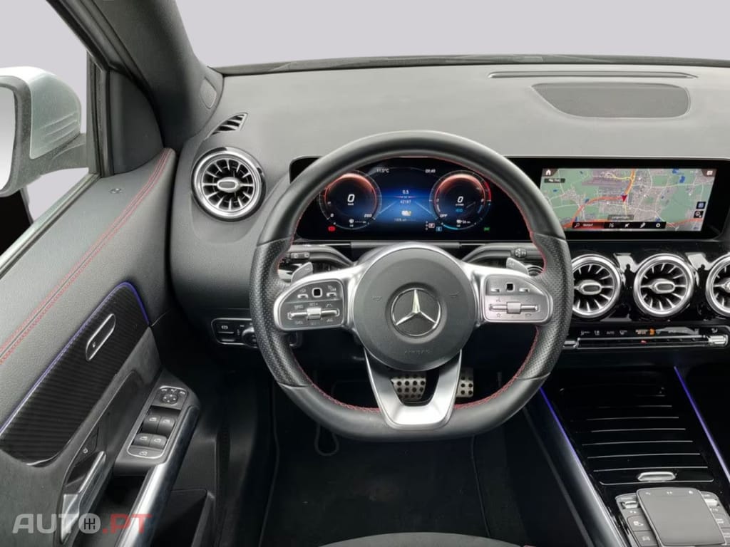 Mercedes-Benz GLA 250 I.V.A DEDUTIVEL e AMG