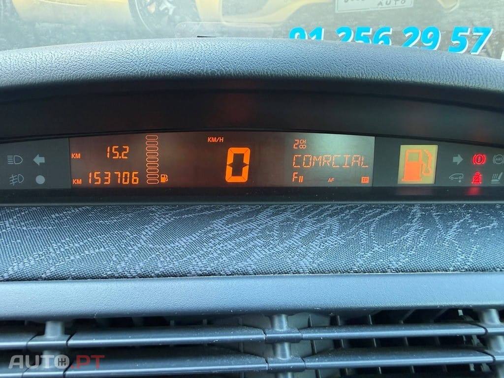 Renault Grand Espace RT 2.2 dT
