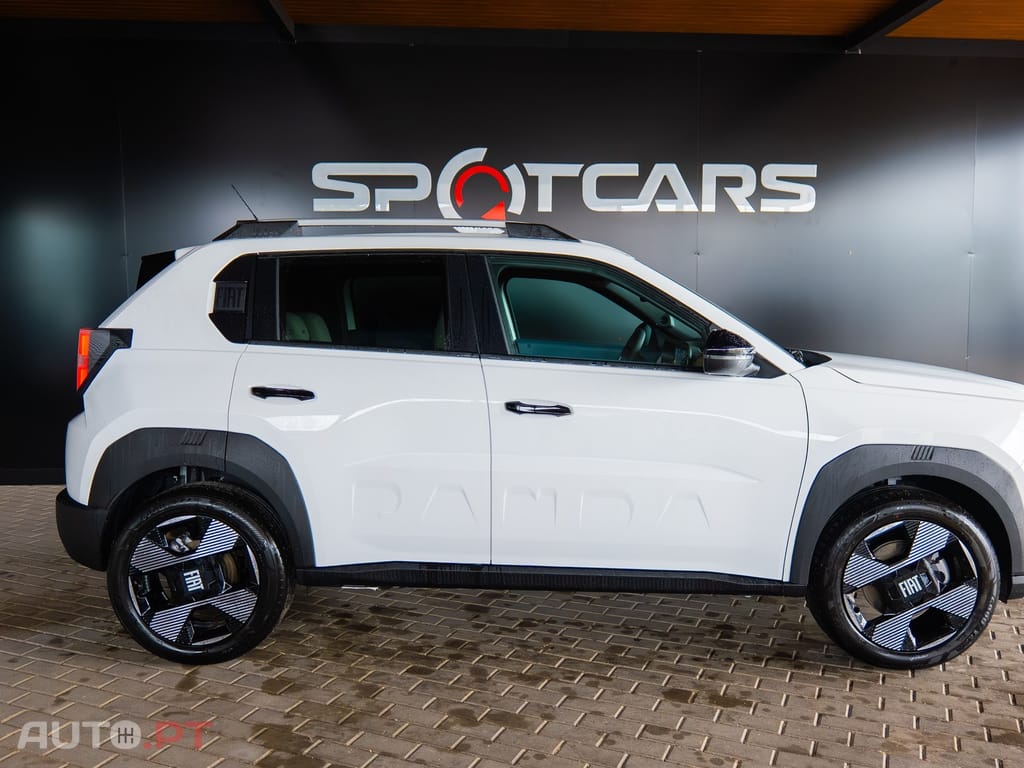 Fiat Grande Panda 1.2 Hybrid La Prima eDCT